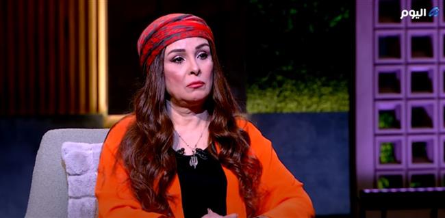 حنان شوقي: ياريت أدخل في قصة حب وممكن أحمي جوزي وأعامله زي ابني