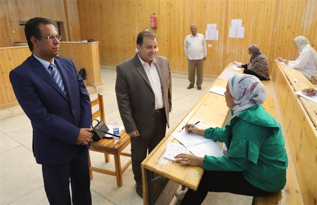 استمرار امتحانات الدراسات العليا بجامعة جنوب الوادي
