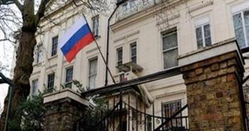   السفارة الروسية في لندن: "بريطانيا تتخذ مسارا نحو عسكرة أوروبا"