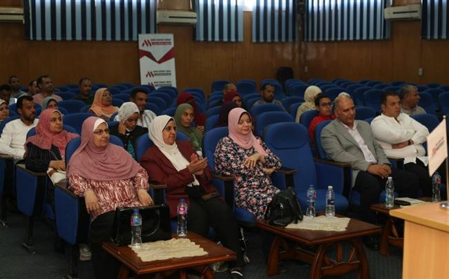 «غرباوى» يستقبل وفد شركة مصر للأسمنت قنا بمقر جامعة جنوب الوادى 