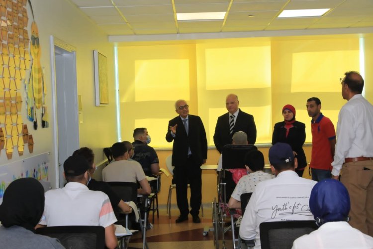 وزير التعليم ومحافظ القاهرة يتفقدان سير امتحانات الثانوية العامة بـ"مستشفى 57357"
