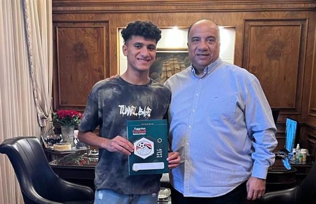 الاتحاد السكندري يعلن تجديد تعاقده مع المهاجم "عموري" لمدة 5 مواسم