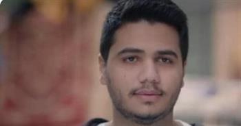 عمر محمد رياض: اتجهت للكتابة متأخر.. وجدتي اكتشفت موهبتي وأكبر الداعمين لي