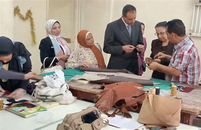 وزارة العمل: "تصنيع الجلود" في دورة تدريبية لشباب الأسكندرية