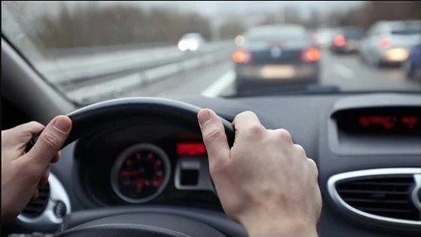 «الداخلية» تكشف تفاصيل فيديو قائدى سيارتين بحركات استعراضية بالإسكندرية