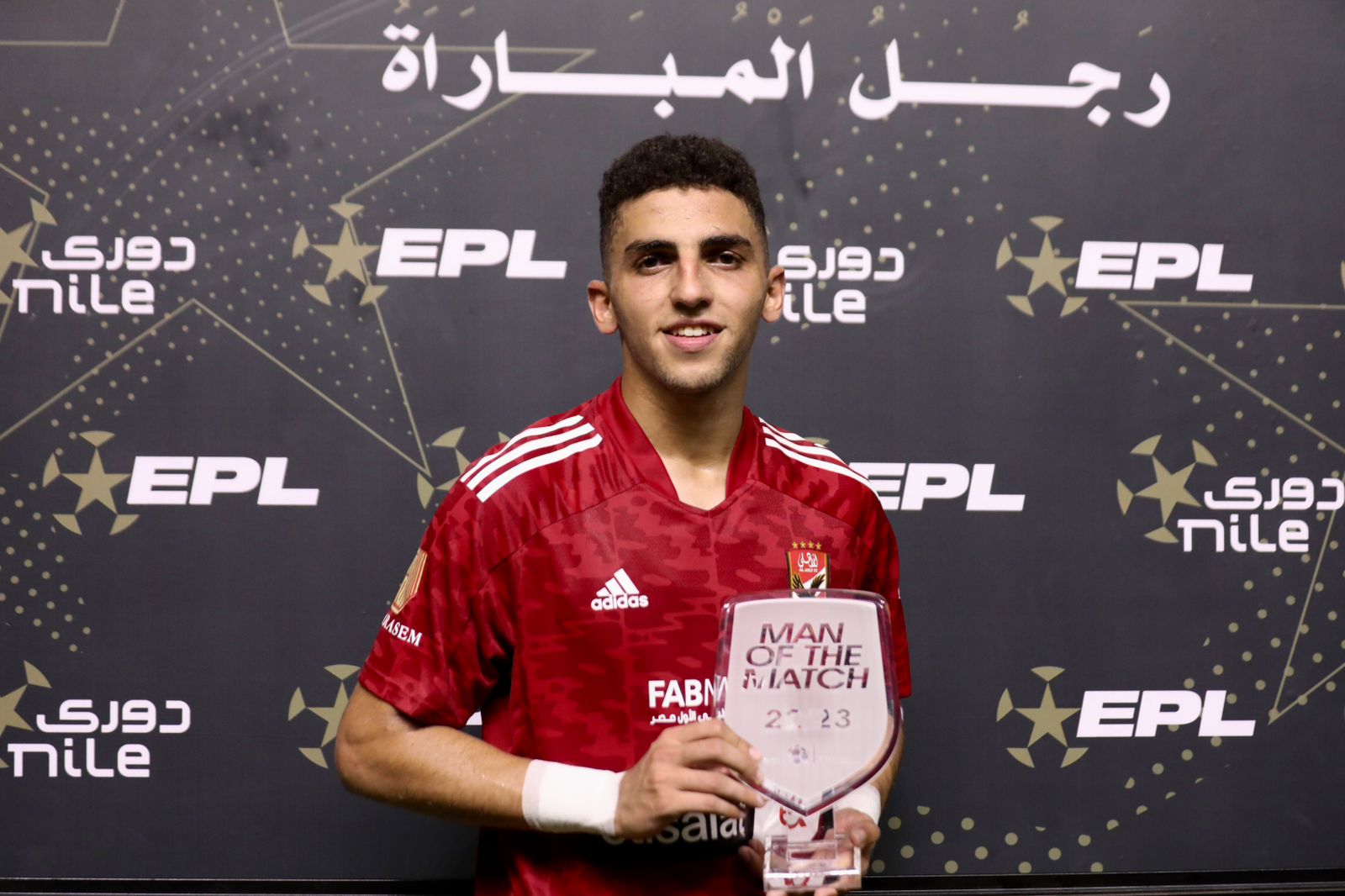 الدوري الممتاز.. كوكا رجل مباراة الأهلي والمقاولون