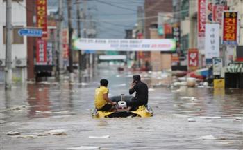   ارتفاع حصيلة ضحايا الفيضانات والانهيارات الأرضية في كوريا الجنوبية إلى 35 قتيلا