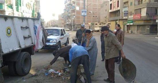 محافظ الدقهلية: رفع 2705 أطنان مخلفات في دكرنس.. و570 طن قمامة وأتربة بالمنصورة