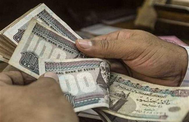 في هذه الحالة.. الراتب الشهري عليه زكاة