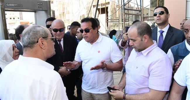 وزير الصحة يتفقد مشروع إحلال وتجديد مستشفي نجع حمادي العام  ودشنا المركزي 