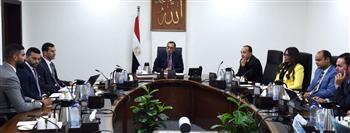 رئيس الوزراء يلتقي مسئولي شركة "انطلاق" لدعم ريادة الأعمال والشركات الناشئة