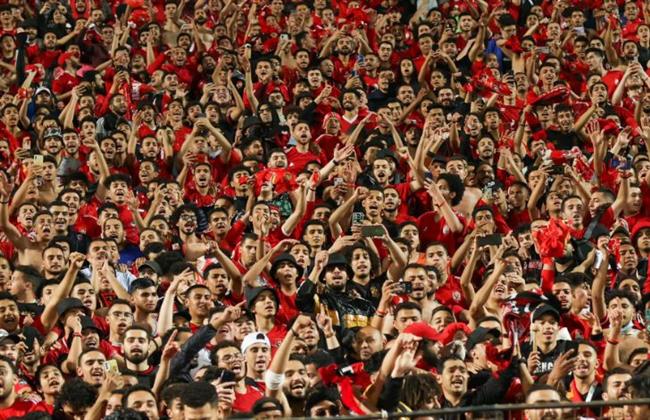 10 آلاف مشجع فى مباراة تتويج الأهلى بدرع الدورى أمام حرس الحدود