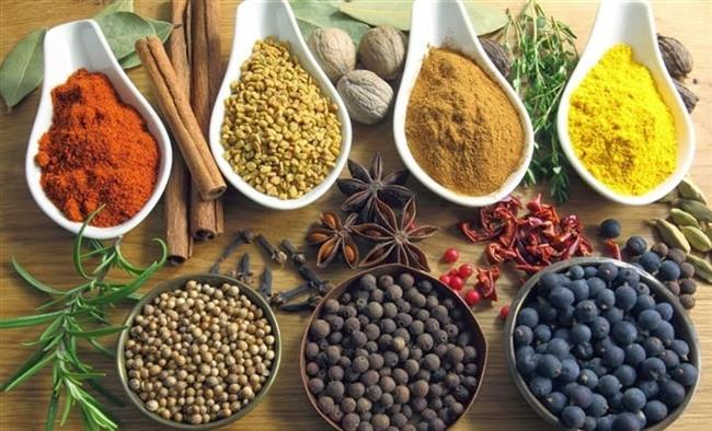 خبير تغذية يكشف مفاجأة عن إعلانات أعشاب التخسيس بالفضائيات