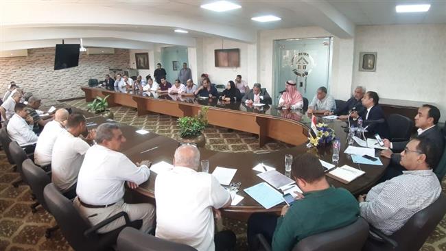 رئيس جهاز الشروق يعقد اجتماعا مع حائزى قطع الأراضى بالمناطق المضافة للمدينة 