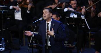 مدحت صالح نجم ثالث ليالى مهرجان الأوبرا الصيفى بالإسكندرية 