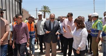محافظ أسيوط يتفقد التشغيل التجريبي لمحطة رفع صرف صحي دير درنكة 