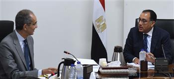 مدبولي يتابع مع وزير الاتصالات وتكنولوجيا المعلومات استراتيجية مصر الرقمية لصناعة التعهيد