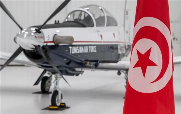 تونس تتسلم 4 طائرات تدريب أمريكية من نوع "T-6C"