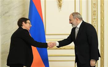   باشينيان يجتمع بسفيرة فرنسا لدى أرمينيا لبحث قضايا التعاون الثنائي بين البلدين