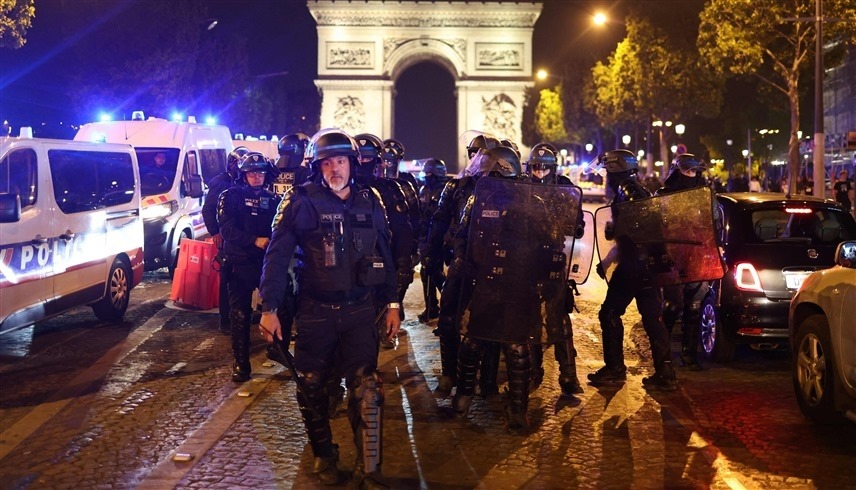 بسبب الاحتجاجات المشتعلة.. "حظر التجوال الليلي" في فرنسا