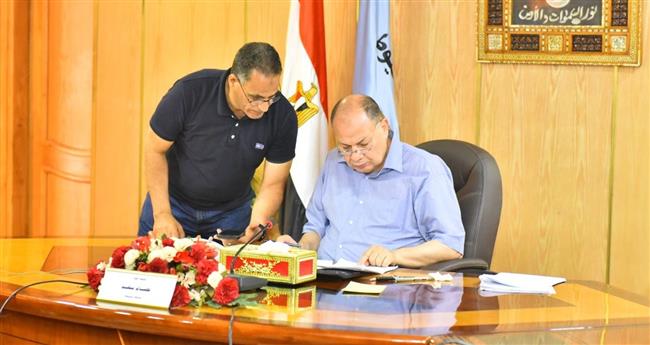 محافظ أسيوط يعتمد تنسيق القبول بالصف الأول الثانوي العام بحد أدنى مجموع 245 درجة