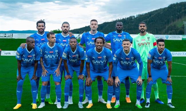 بعد معسكر النمسا.. بعثة الهلال تعود إلي الرياض