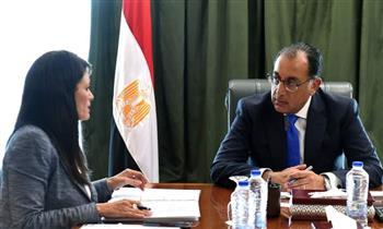 رئيس الوزراء يستعرض مع وزيرة التعاون الدولى جهود تعزيز العلاقات مع شركاء التنمية