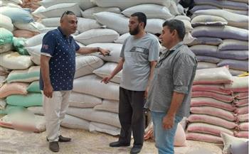   ضبط 30 طن أعلاف مغشوشة داخل مصنع بدون ترخيص بمركز أبو حمص