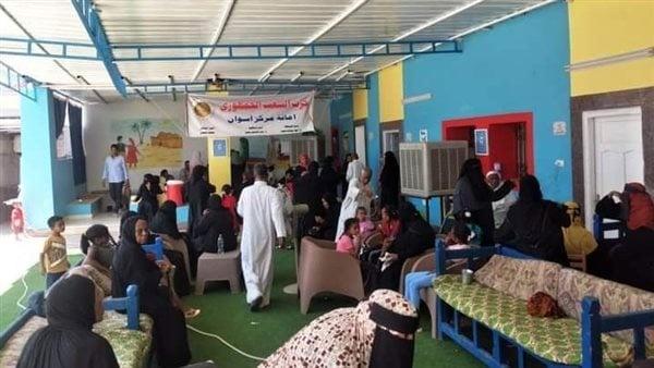 برعاية محافظ أسوان.. تنظيم قوافل طبية بقرى غرب أسوان 