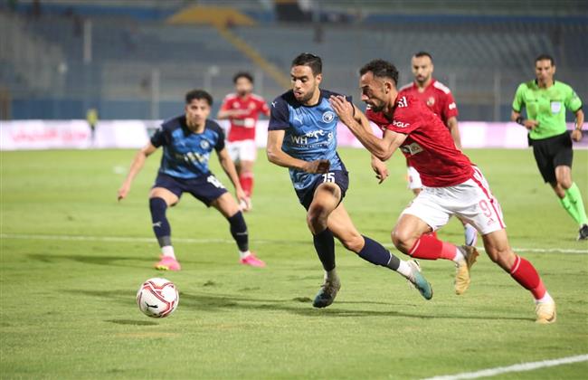 صعبة تحكيميا.. خبير تحكيمي يفجر مفاجآت لقرارات الحكام فى مباراة الأهلي وبيراميدز