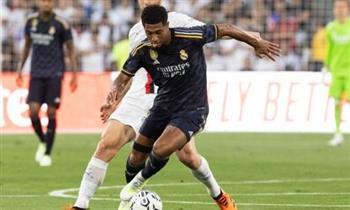 أنشيلوتي: بيلينجهام لاعب وسط متكامل