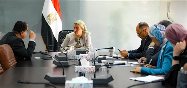 وزيرة البيئة: نسلط الضوء على فرص الاستثمار في تدوير المخلفات الزراعية 
