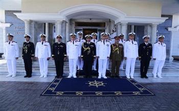   قائد القوات البحرية المصرية يلتقى نظيره من القوات البحرية السلطانية العمانية