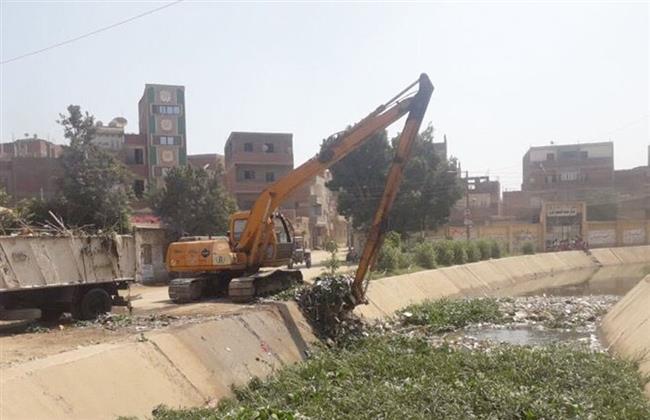 وزير الزراعة يوجه بمتابعة تطوير وتطهير المساقي التابعة للوزارة