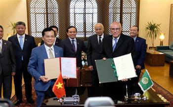   الجامعة العربية توقع مذكرة تفاهم مع فيتنام بشأن القضايا الإقليمية والدولية