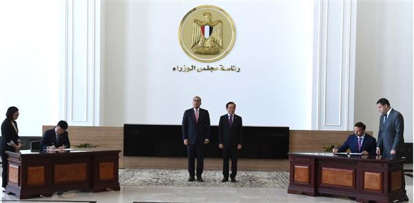 رئيس الوزراء يشهد توقيع مذكرة تفاهم بين البنك المركزي المصري ونظيره الفيتنامي