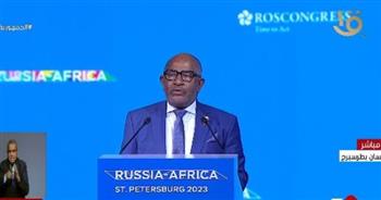   القمة الروسية الإفريقية.. رئيس جزر القمر: إفريقيا على حافة الانهيار ولابد من تعزيز الإكتفاء الذاتي