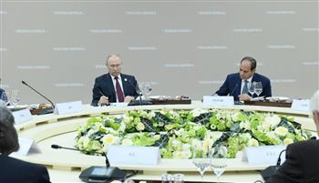   الرئيس السيسي يشارك في غداء عمل مع نظيره الروسى ورؤساء الدول الأفارقة