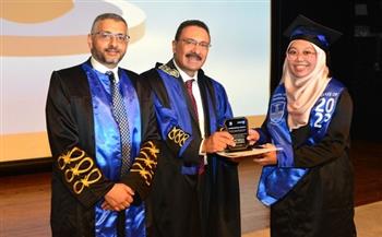   كلية طب الأسنان جامعة الإسكندرية تحتفل بتخريج 880 طالب مصري ووافد