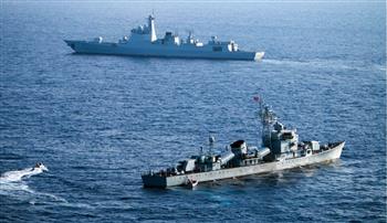   بكين: إرسال سفن وطائرات أجنبية إلى بحر الصين يفاقم التوتر