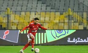 فرج عامر يعلن رسمياً ضم مهاجم الأهلي