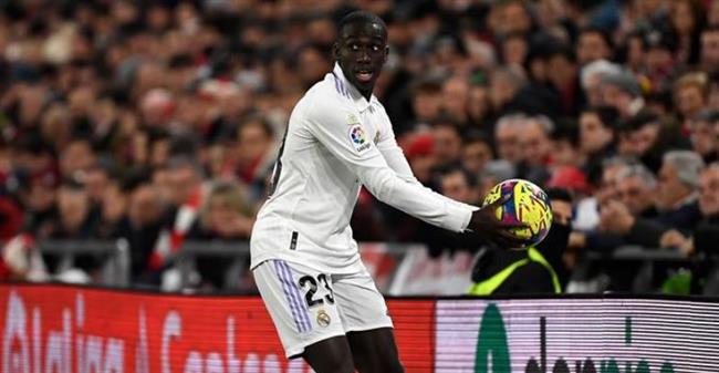 ريال مدريد يحدد شرطا وحيدا لرحيل ميندي