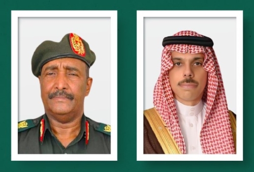 وزير الخارجية السعودي يبحث هاتفيًا مع "البرهان" مستجدات الأوضاع في السودان