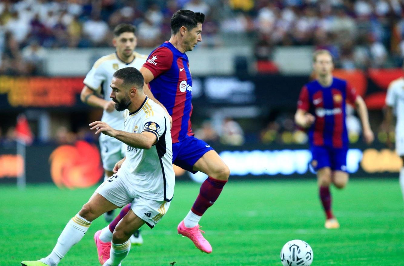 برشلونة يتغلب على ريال مدريد في كلاسيكو الولايات المتحدة