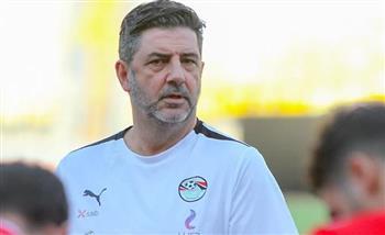 قرار فيتوريا بشأن انضمام لاعبي الأهلي من معسكر المنتخب