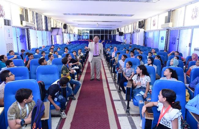 جامعة الطفل بسوهاج تستأنف ثالث فعالياتها بمحاضرة عن الأهرامات المصرية