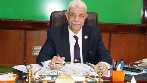 رئيس جامعة المنوفية يرأس لجنة ترشيح المتقدمين لمنصب عميد التربية