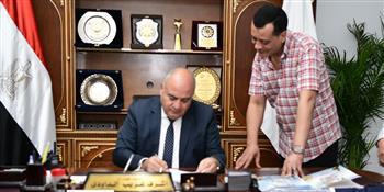 محافظ قنا يعتمد نتيجة مسابقة الوظائف الإشرافية بمديرية التربية والتعليم