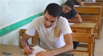 طلاب الشهادة الثانوية الأزهرية يؤدون الامتحانات في الصرف والإنشاء والقرآن وتجويده