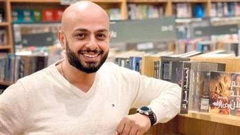 الكاتب أحمد مراد يعلن تحويل رواية «موسم صيد الغزلان» لفيلم سينمائى